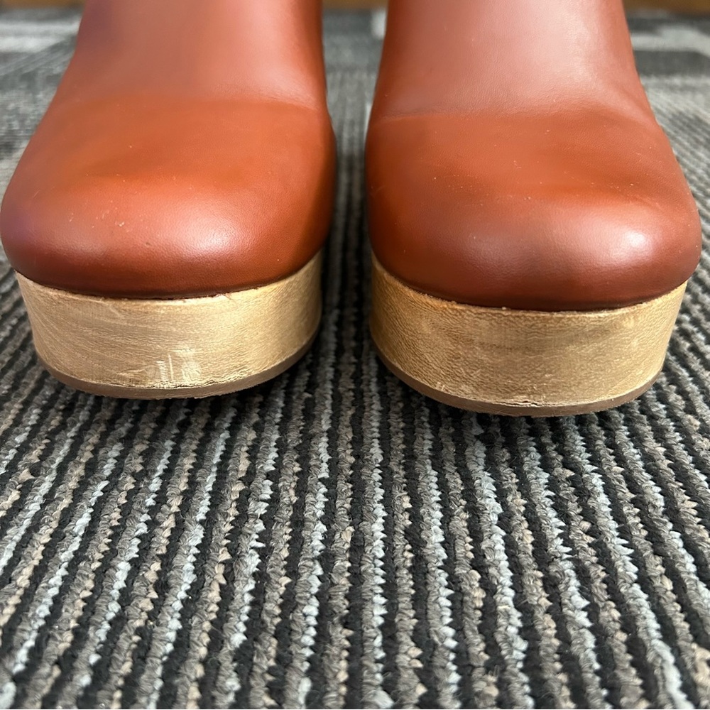 Everlane The Clog Cognac Leather Platform Clogs Wedge Heel Mules Shoes Sz 10 - Picture 3 of 12